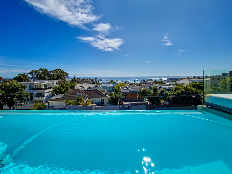 To Let 4 Bedroom Property for Rent in Camps Bay Western Cape